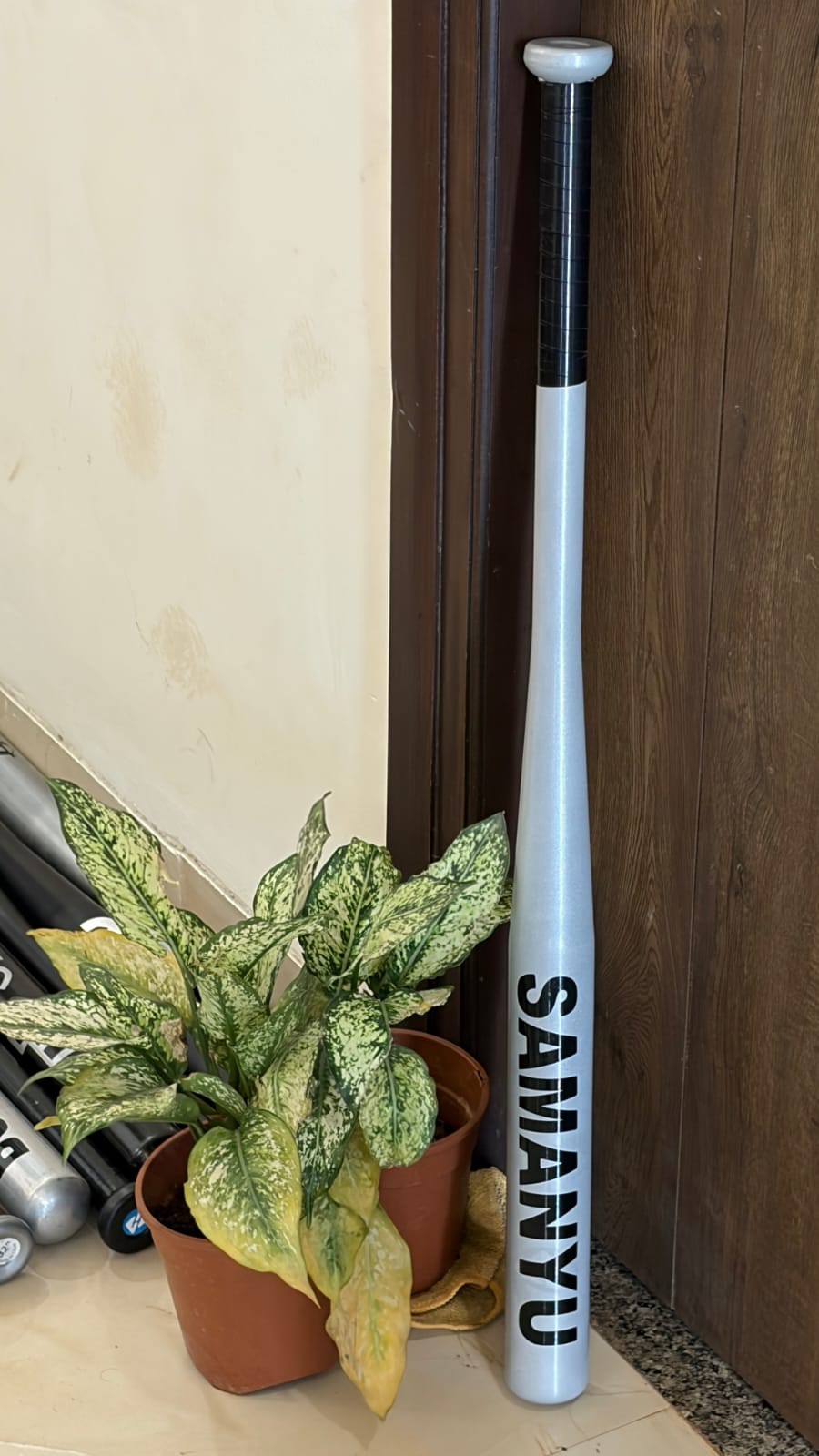 CUSTOMISE BASE BALL BAT PURE METAL WITH WEIGHT OF 1300 GRAM